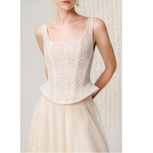 Nouvelle Collection Blouse Femme Fourniture ODM Haut Corset en Dentelle Élégant Coupe Ajustée Faible MOQ Sans Manches Blouses et Chemises Femme - Product Image 5