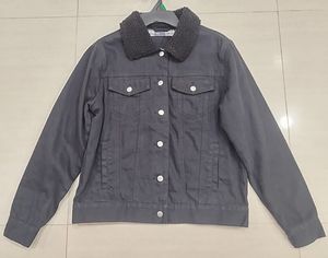 Veste en jean doublée en sherpa noir pour homme, coupe classique, boutonnée, vêtement d'extérieur décontracté pour l'hiver - Product Image 1