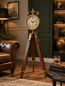 Horloge de sol nautique vintage sur trépied en bois, finition laiton, cadran à chiffres romains, style grand-père maritime antique - Product Image 3