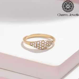 Bague de fiançailles Charm_Jewells en moissanite taille coussin, or massif 18 carats, sertie à griffes, luxe classique pour femme, certifiée IGI, argent - Product Image 1