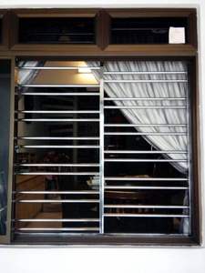 Marco de Puerta Decorativo de Acero Inoxidable Apto para Casas Modernas, Edificios Industriales y Diseño Exterior Premium - Product Image 5