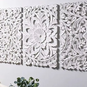 Panneau mural en bois sculpté moderne et attrayant, design antique avec finition parfaite et taille standard. - Product Image 1