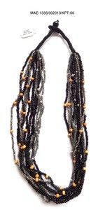 Collier de fête pour femme MAE, style bohème, en perles de corail colorées multicouches en forme de cœur - Product Image 6