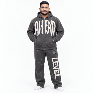 Ensemble de survêtement gris en molleton à capuche pour homme avec logo personnalisé imprimé floqué blanc, tenue décontractée d'automne, ensemble pour homme OEM - Product Image 3