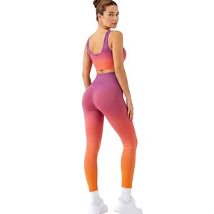 Conjunto Deportivo para Mujer con Degradado de Atardecer, Top Deportivo y Leggings de Yoga, Nailon y Spandex Premium, Acolchado, Elástico en 4 Direcciones, Tacto Suave - Product Image 2