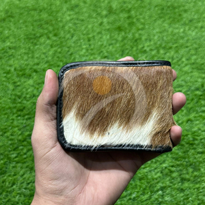 Cartera de Cuero Vacuno Natural Premium con Pelo, Cartera Delgada Bifold Hecha a Mano, Tarjetero de Cuero - Product Image 1