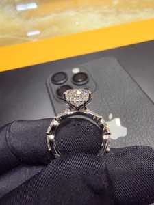 แหวนเพชรทองคำขาว 14k ระยิบระยับสำหรับผู้หญิง ไอเดียของขวัญเครื่องประดับงานแต่งงานสุดหรู - Product Image 3