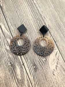Pendientes de Cuerno de Vaca Ecológicos de Diseño Personalizado, Estilo Artesanal Ético Moderno, Joyería de Moda para Bodas, para Compradores Globales - Product Image 6