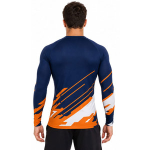 T-shirt de compression personnalisé OEM pour homme – Vêtement de course à séchage rapide, respirant, pour l'entraînement sportif et la gym (couche de base) - Product Image 5