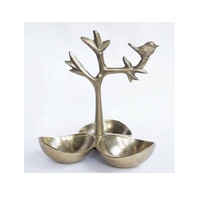 Boîte en acier avec finition laiton antique, motif géométrique artisanal, décoration d'intérieur, 39x10cm, design moderne, cadeau pour filles et femmes