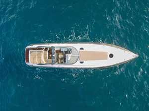 Modèle de bateau peint à la main en bois de cèdre de 30 pouces, sur mesure, Sunseeker Superhawk 48 (série Superhawk), fabrication britannique - Product Image 4