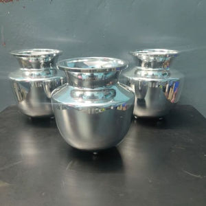 Pot à eau en émail métallique vintage, nouvelle arrivée, argent, kalash, meilleure qualité à prix abordable - Product Image 1