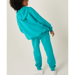 Ensembles de survêtements personnalisés pour femmes : sweats à capuche à manches longues, crop tops et pantalons de survêtement taille haute avec poches – Collection automne - Product Image 5