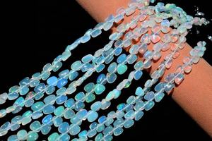 Perles d'opale de feu naturelle 5-7mm en forme de coeur lisse opale éthiopienne flashy pour la fabrication de bijoux - Product Image 3