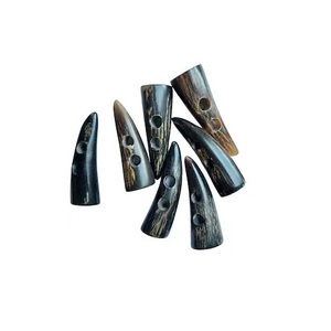 Botones de cuerno de búfalo hechos a mano, forma natural, pulidos, ecológicos, accesorios de cierre para abrigos y chaquetas - Product Image 1