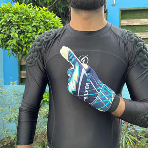 Gants de gardien de but professionnels SILVER SEA SPORTS 2025 Strong Grid, hybrides, à doigts plats, en latex allemand, respirants, avec adhérence optimale. - Product Image 6