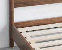 Cadre de lit Queen en teck massif avec tête de lit capitonnée, design pliable écologique, finition naturelle minimaliste, pieds faits à la main, sommier artisanal