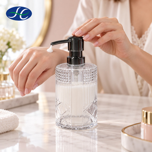 Ensemble d'accessoires de salle de bain personnalisés 7 pièces, distributeur de savon transparent Kate - Product Image 2