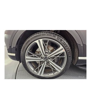 Genesis GV80 2.5T AWD SUV a Gasolina con Caja de Cambios Automática, Asientos de Cuero, Cámara Trasera - Diciembre 2023, 4,945 km, Volante a la Izquierda - Product Image 5