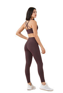 Ensemble d'entraînement personnalisé de haute qualité pour femmes 2026 – Soutien-gorge de sport en nylon et leggings 2 pièces pour yoga, pilates et tenue de sport - Product Image 4
