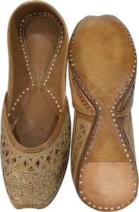 Calzado Tradicional Khussa Jutti para Bodas, Colores Sólidos, Hecho a Mano en Pakistán e India, para Mujer - Product Image 4