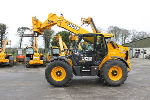 Manipulador Telescópico Manual JCB 560-80 — 8.1 m — 6,000 kg — Carretillas Elevadoras - Product Image 3