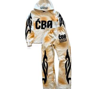 Conjuntos de sudadera con capucha y pantalón acampanado de algodón 100% para niños, personalizados OEM, estilo streetwear de invierno, con bordado, apliques, cremallera, lavado ácido y efecto desgastado. - Product Image 4