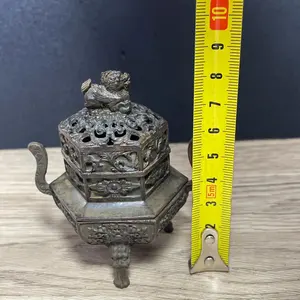 Brûleur d'encens Bakhoor de luxe pour la présentation de parfums, conçu pour les copeaux d'Oud, pour rehausser l'ambiance dans les intérieurs haut de gamme - Product Image 5