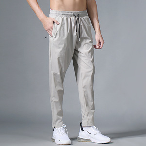 Pantalon de sport pour homme, pantalon de course à séchage rapide, tissé, ample, décontracté, droit, pour le printemps et l'automne, pour le fitness et les activités de plein air - Product Image 4