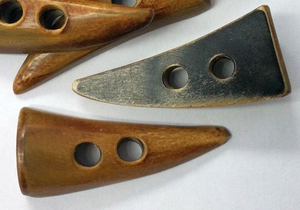 Botones de Cuerno de Búfalo de la India 100% Naturales de Alta Calidad, Hechos a Mano con Orificios - Product Image 4