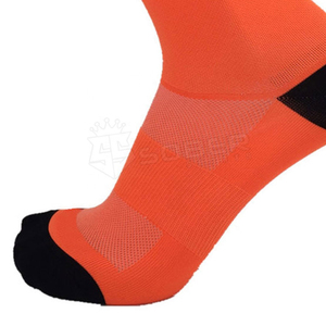 Nouvelles arrivées : Chaussettes courtes en coton colorées pour homme, respirantes, confortables et décontractées, avec logo personnalisé - Product Image 5