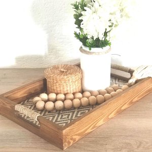 Produit très vendu - Plateau en bois géométrique moderne avec motif blanc - Élégant et fonctionnel pour servir ou organiser - Décoration d'intérieur - Product Image 6