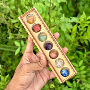 Ensemble de 7 Solides Platoniques Chakra en Cristal – Géométrie Sacrée, Guérison, Reiki, Pierre de Méditation, Yoga, Équilibrage Énergétique, Pierres Précieuses en Gros - Product Image 1