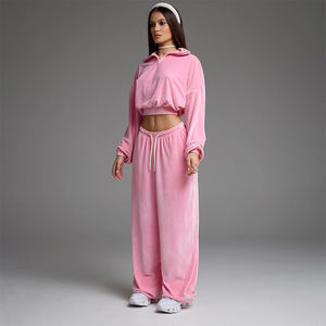 Conjunto Deportivo de Dos Piezas para Mujer, Otoño-Invierno 2026, con Logotipo Personalizado, Sudadera con Capucha y Pantalones Rosa, Estilo Urbano - Product Image 4