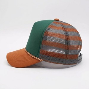 Gorra Trucker Unisex Retro Verde y Naranja con Malla Trasera Ajustable y Cierre a Presión, Estilo Casual para Exteriores y Streetwear - Product Image 2