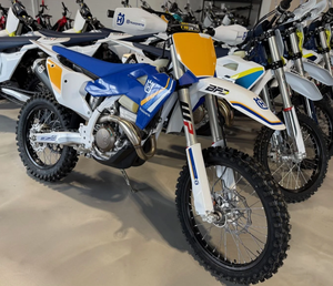 Ventes abordables Husqvarna FX 350 |   350cc - Nouvelles motos au design sportif prêtes à être expédiées en 2025 - Product Image 3