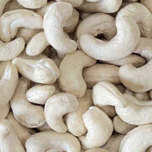 Prix Usine Compétitif Noix de Cajou Brutes Cassées de Haute Qualité Marque SANTIGO du Vietnam avec Taux de Taxe Zéro Grade W240 Emballage 20kg - Product Image 1