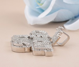 Colgante de Oro Blanco de 18K con Nombre Personalizado, Corona con Diamantes Cultivados en Laboratorio, Estilo Hip Hop, Letra con Diamantes Pavé, 5 Quilates - Product Image 3