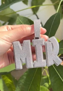 จี้เพชรโมอิสซาไนต์ทรงกลมเจียระไนแบบบริลเลียนท์สั่งทำพิเศษ ประดับด้วยเงินแท้ 925 พร้อมอักษรย่อ สร้อยคอฮิปฮอปสำหรับแร็ปเปอร์ - Product Image 3