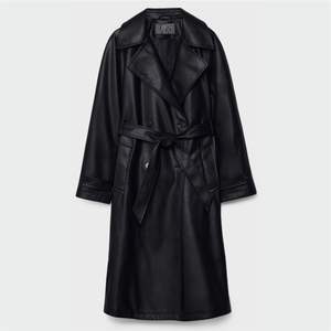 Abrigo Largo de Cuero para Hombre con Tela de Alta Calidad para un Estilo y Comodidad Durante Todo el Año - Product Image 2