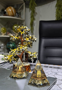 Vente en gros 2025 Dernière Labradorite Cristal Hexagonal Orgonite Pyramide Sphère Pierre Précieuse pour la Guérison Méditation EMF Protection - Product Image 5