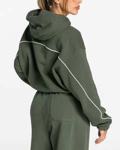 Conjunto Deportivo de Dos Piezas para Mujer, Sudadera con Capucha Oversize Color Caqui con Ribete y Logotipo Personalizado OEM, Ropa Deportiva Transpirable - Product Image 4