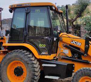 Chargeuse-pelleteuse JCB 3DX XTRA 4x4 à prix d'usine, haute performance, pour chantiers de construction, aménagement paysager et travaux de terrassement - Product Image 1