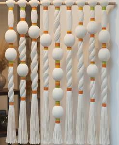 Tapisserie murale moderne en macramé tissée avec des symboles du zodiaque en forme de boule de tissu Aries, décoration de la maison, luxe - Product Image 1