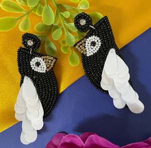 Pendientes de algodón rosa bordados a mano, pendientes personalizados con múltiples cuentas, joyería festiva para mujer al mejor precio, pendientes con cuentas. - Product Image 1