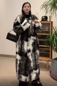 Manteau d'hiver long pour femme de style américain Nesta Sports, veste en fausse fourrure multicolores en cachemire pour femme - Product Image 5