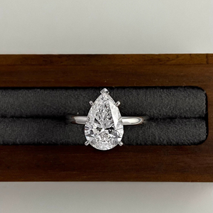 แหวนเพชรทรงลูกแพร์ 3 กะรัต เพชรสร้างในห้องปฏิบัติการ ดีไซน์วงแหวนซ่อนรอบเพชร ทองคำขาว 14K แหวนหมั้นเพชรเม็ดเดี่ยว เครื่องประดับเจ้าสาวสุดหรู ของขวัญ - Product Image 1