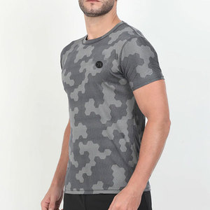 T-shirt pour homme en sublimation, tissu doux au toucher, vêtement décontracté à manches courtes pour les activités quotidiennes et les tenues décontractées - Product Image 2
