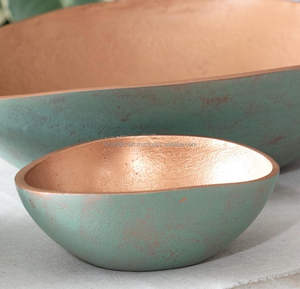 Nuevo Plato Redondo de Aluminio Hecho a Mano, Personalizado, Moderno y de Lujo, con Acabado Pulido para Decoración Navideña del Hogar - Product Image 4