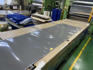 Alfombrilla Antiestática de Polietileno de Grado Médico Fabricada en Corea para Control de Polvo y Contaminación en Cuartos Limpios - Product Image 5